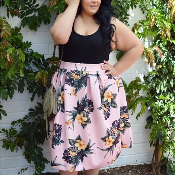 ASOS Floral skirt - size 16! - Picture 2 of 3